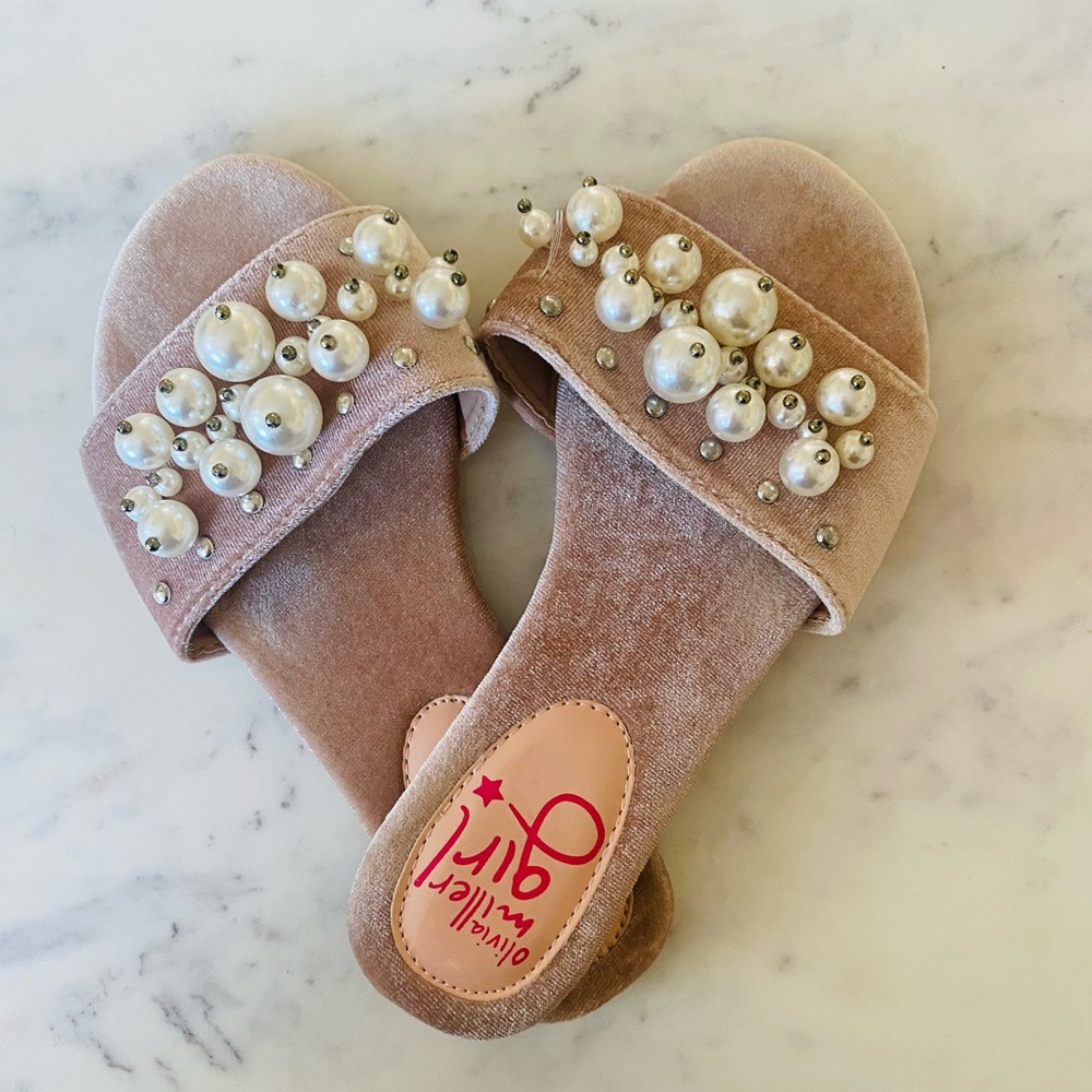 Kids pink  flip-flops size 13